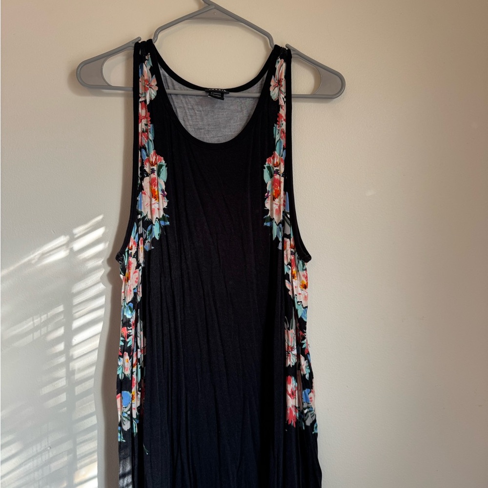 Floral Black Sleeveless Top
